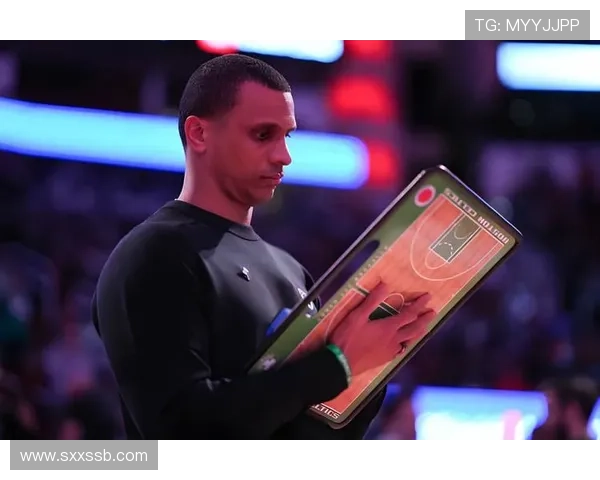 马祖拉谈战术调整如何有效激发杰伦布朗的潜力与优势